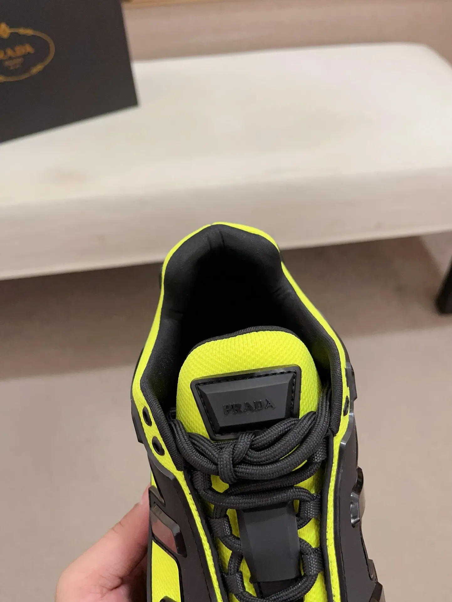 Men's Men's Shoes 💰 620💰 ✔️✔️✔️High-quality new PRADA counters are launched at the same time. The new men's shoes and 😘fabrics are selected from first-layer cowhide. Lining: imported elastic mesh➕cowhide lining. 👍🏿High-end☄️Open-molded non-slip rubber outsole, exquisite lines, simple and elegant, comfortable and high-end for leisure travel. Number of yards: 38 to 44.